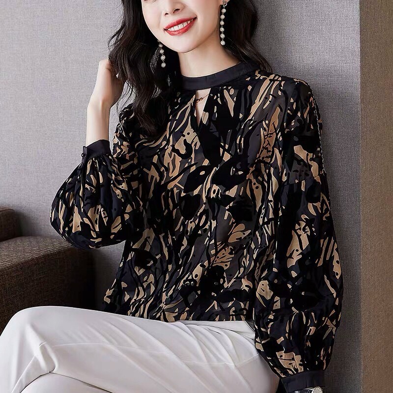 Áo Cổ Khoesc Tay Phòng - SM69
